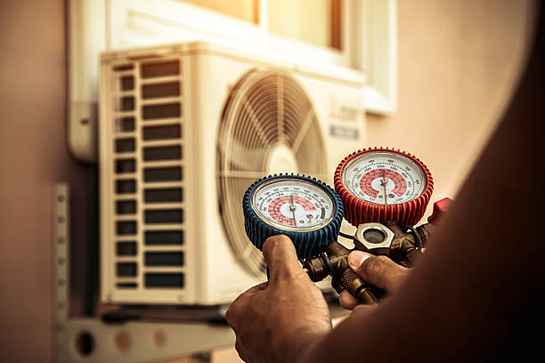 Professional Hvac technician working in Martins Creek, PA